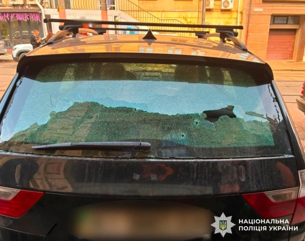Киянин відкрив вогонь по BMW: деталі конфлікту та…