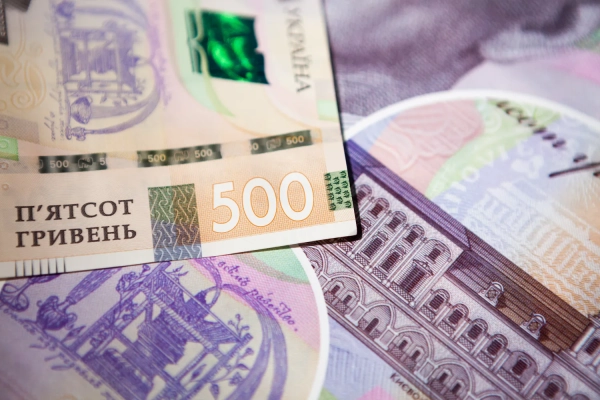 Середня зарплата в держорганах за рік зросла на 7 тисяч - Мінфін