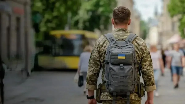 Міноборони спрощує повернення до служби військових, які перебували за кордоном