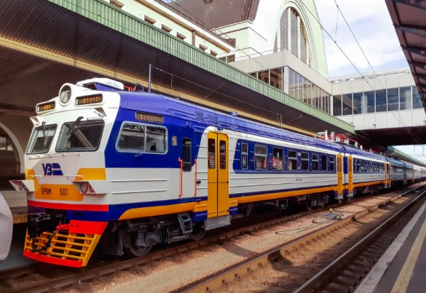 Kyiv City Express призупинив рух через повітряну тривогу