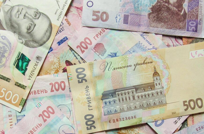 Застава за корупцію: хто вигадав дивну стабільність річних сум