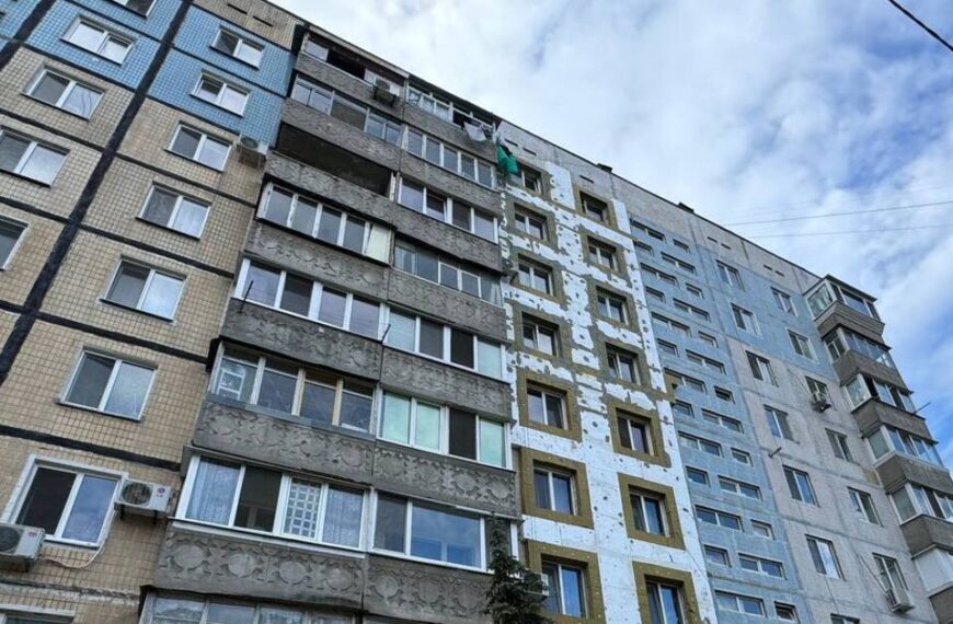 Влада готує українців до знесення будинків